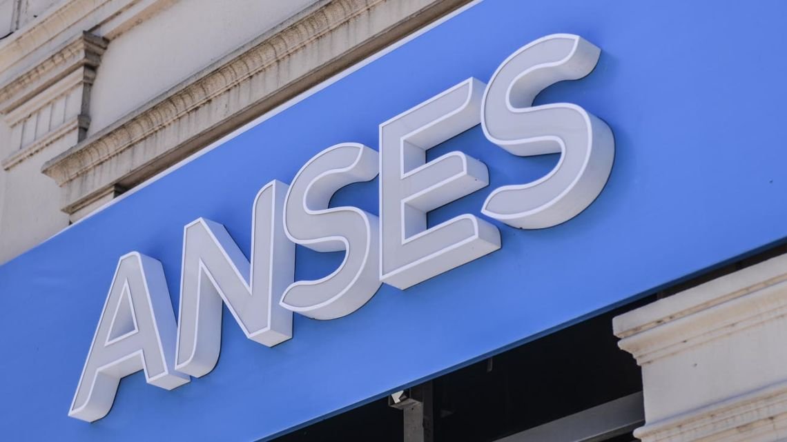 ANSES realiza los pagos para jubilados y pensionados: quiénes cobran el 21 de octubre de 2024