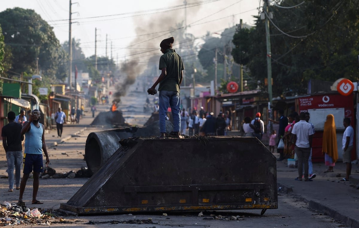 El candidato gubernamental gana unas elecciones llenas de irregularidades en Mozambique | Internacional