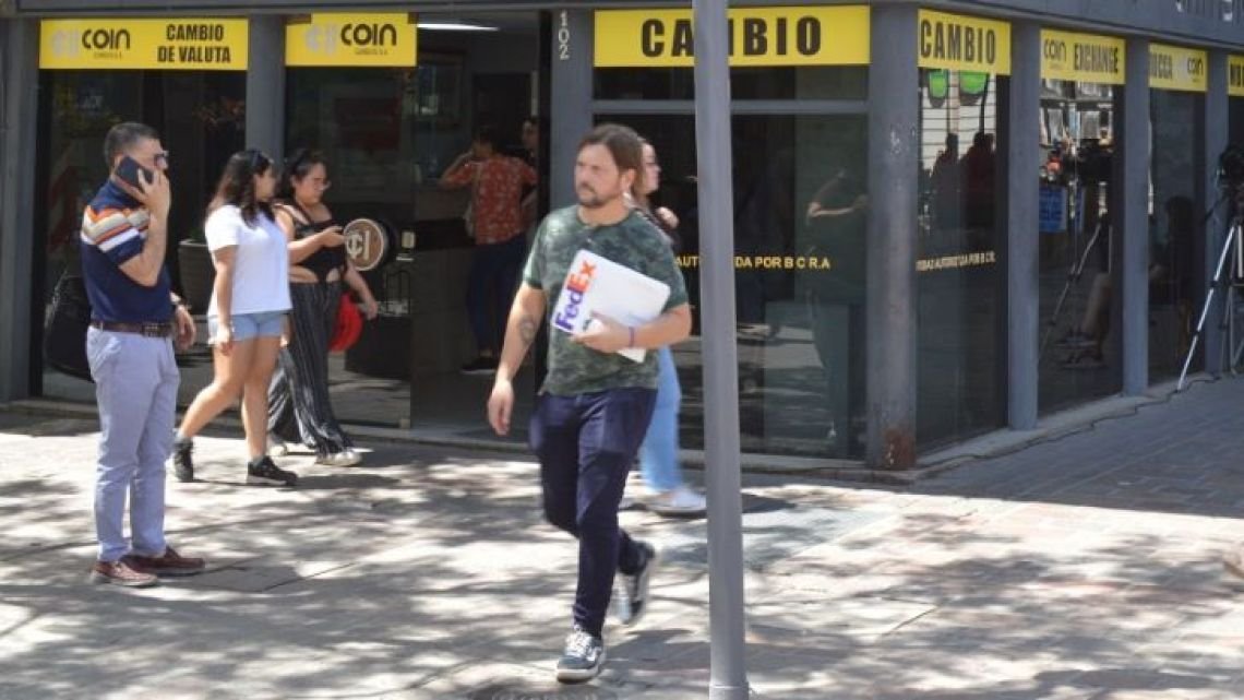 El dólar blue en Córdoba: a cuánto cotiza este martes 22 de octubre