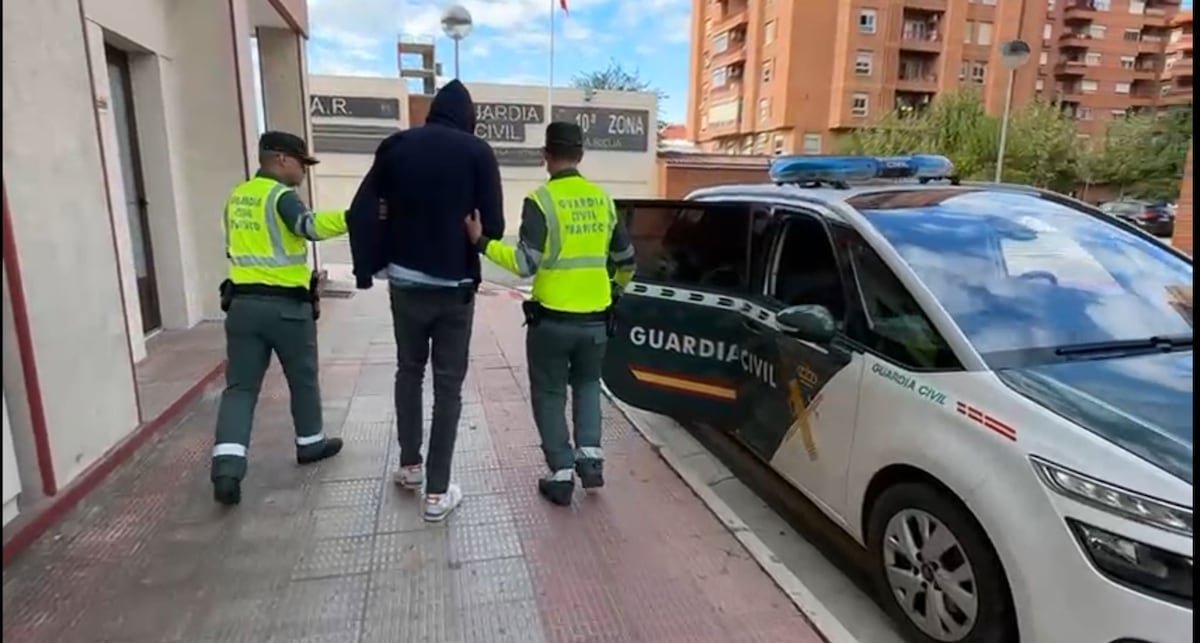 El juez imputa el delito de aborto al kamikaze que mató a una mujer embarazada de siete meses en Logroño | España