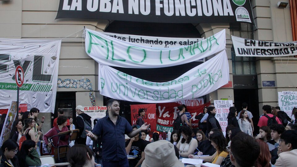El paro universitario se cumplió con un gran acatamiento en todo el país | Durante la semana continuarán las medidas