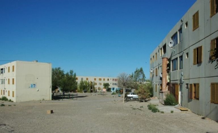 Enfrentamientos a tiros entre narcos en las Mil Viviendas de Trelew y terror de los vecinos