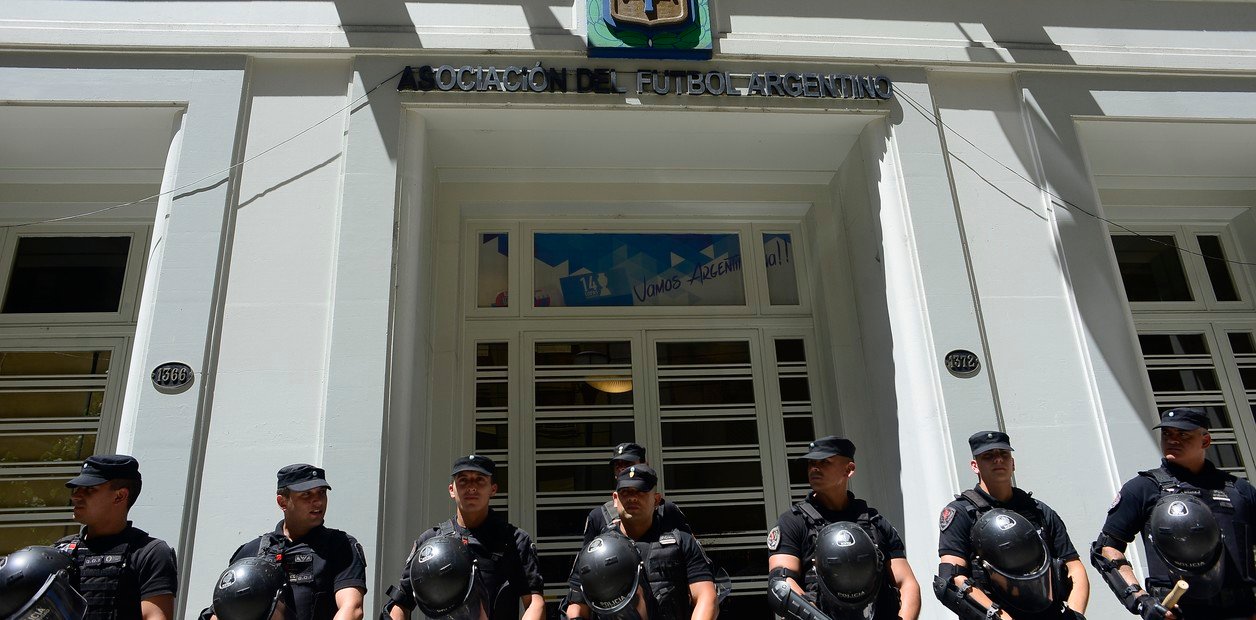 “Están violando la ley, el estatuto y además asumen un riesgo”