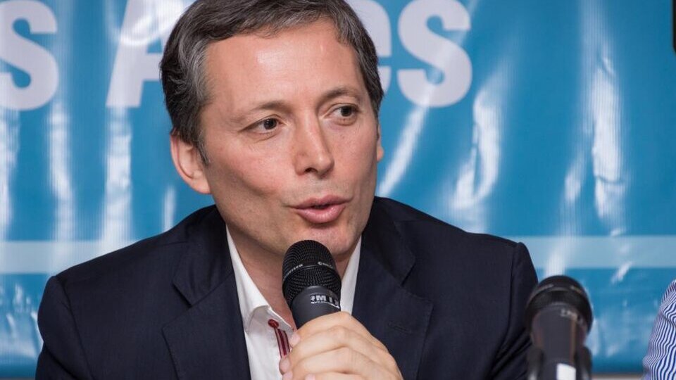 Fernando Gray, de Esteban Echeverría, encabeza el ranking de los intendentes mejor valorados por los vecinos | Según el estudio de una consultora 