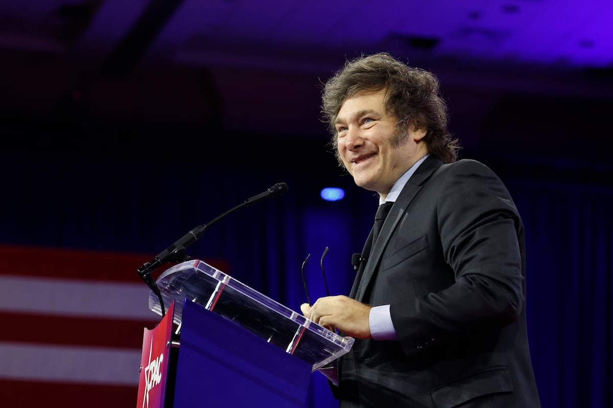 Javier Milei pide a los empresarios de Argentina que “pongan el hombro” para convertir el país “en una potencia”