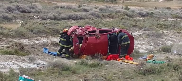 Octogenario conductor herido tras despistar y volcar en la ruta 3