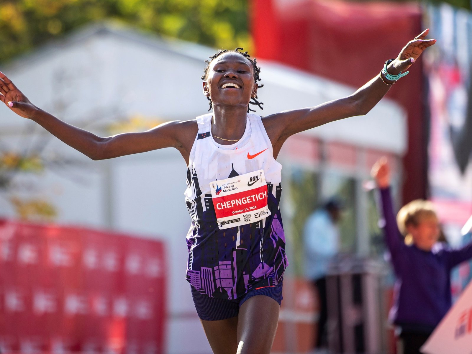 Ruth Chepngetich, la pulverizadora de récords que ahora logró una marca antológica en el Maratón de Chicago