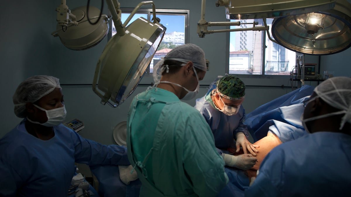 Seis pacientes trasplantados dan positivo de VIH tras recibir órganos infectados en Río de Janeiro