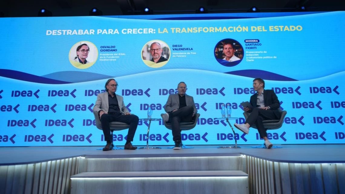 Valenzuela en Idea: “Hay que bajar impuestos aunque mis colegas intendentes se enojen”