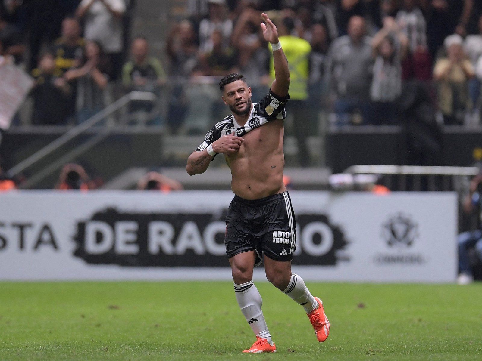 el equipo del Muñeco apuesta a su aura copera en una fortaleza donde el Galo aplastó a todos sus rivales