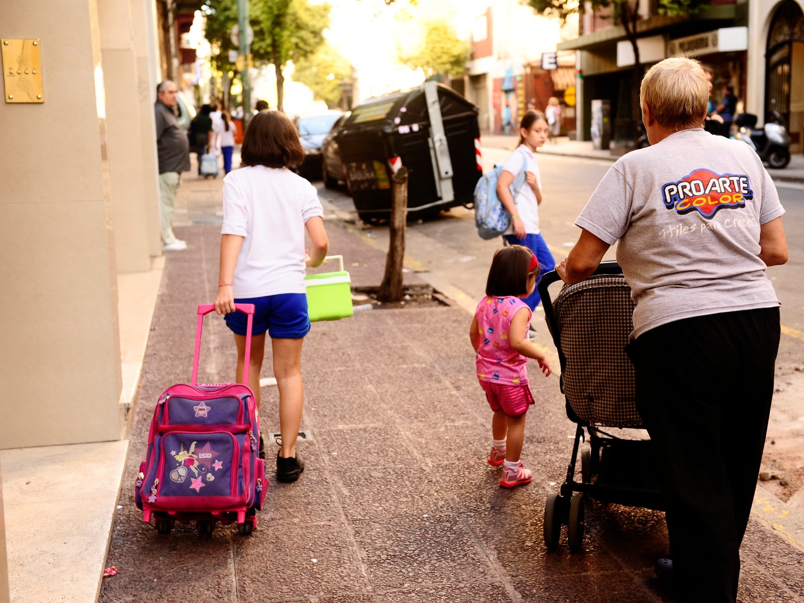 qué porcentaje autorizaron y a qué escuelas abarca