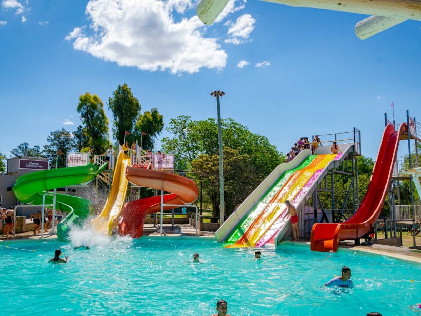 se ahogó en un parque de diversiones en Córdoba
