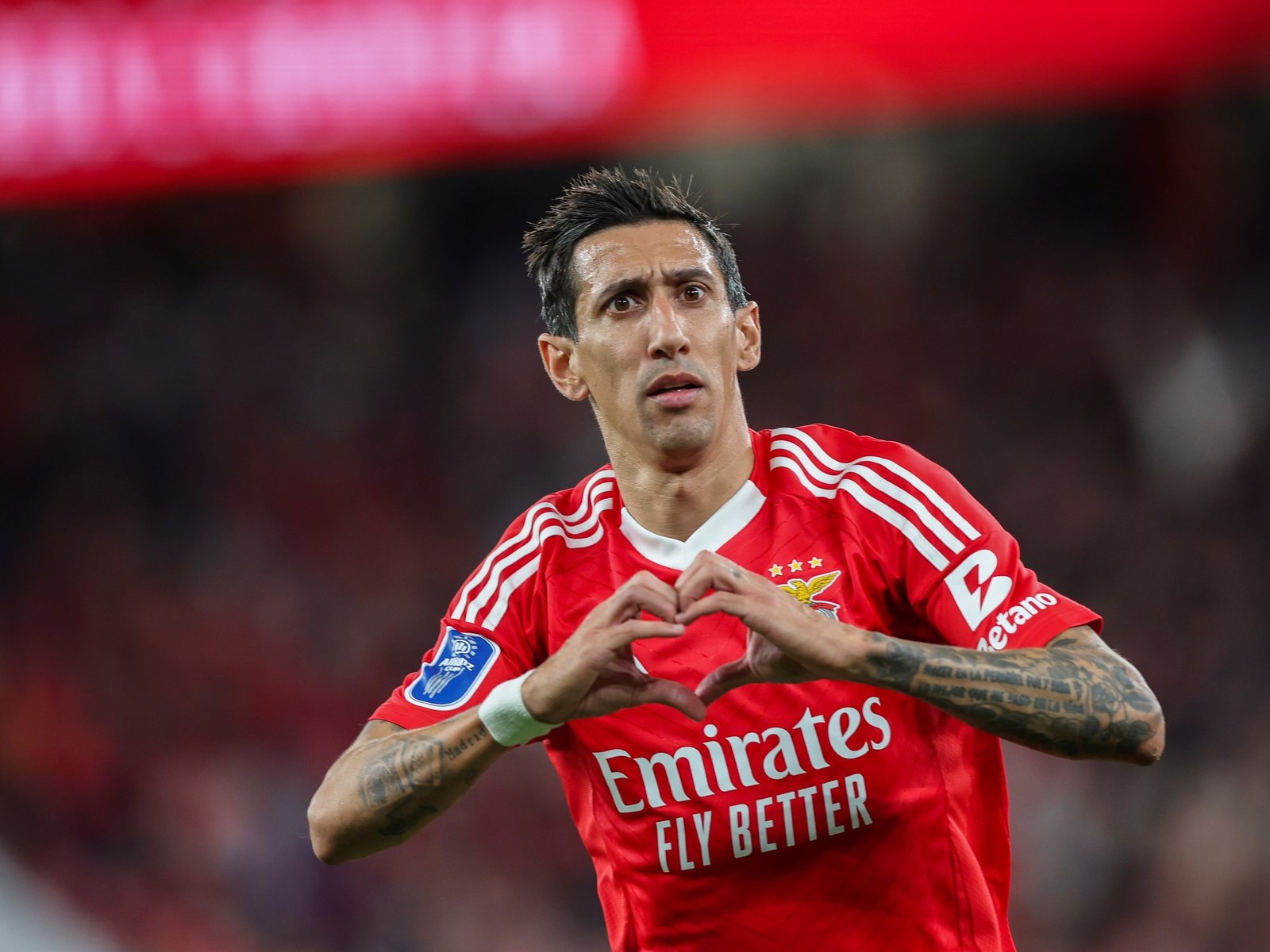 volea al ángulo para el triunfo del Benfica por la Copa de la Liga