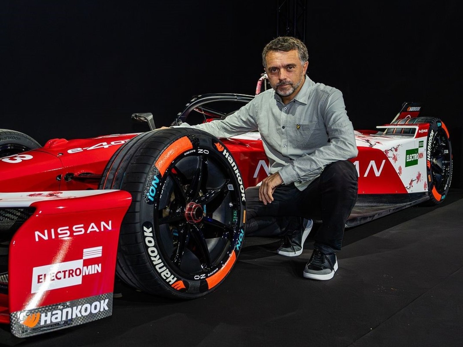 Albert Fábrega, el mecánico de la Fórmula 1 que se transformó en el profesor de la TV