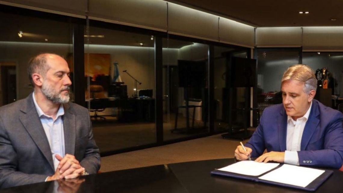 Ambientalistas denunciaron penalmente a Llaryora por el “RIGI a la cordobesa”