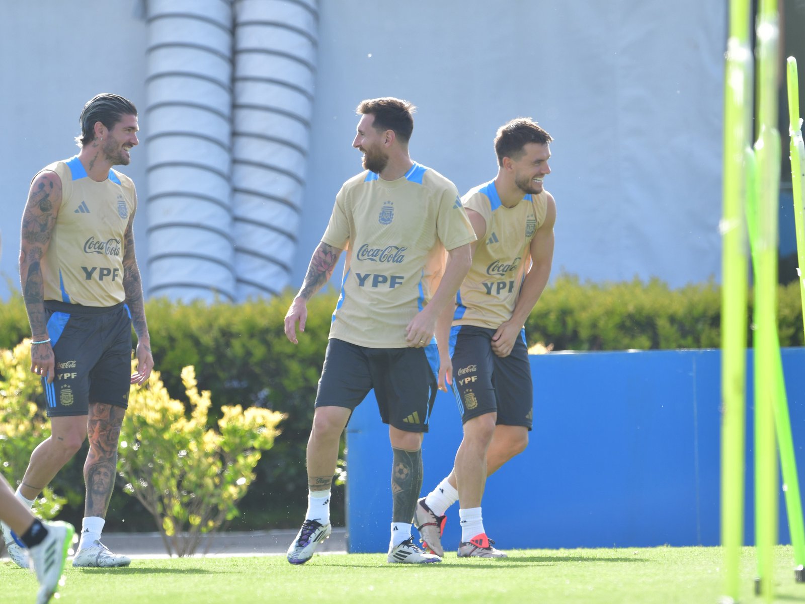 Argentina vs. Perú, por las Eliminatorias 2026: a qué hora se juega, cómo ver y probables formaciones EN VIVO