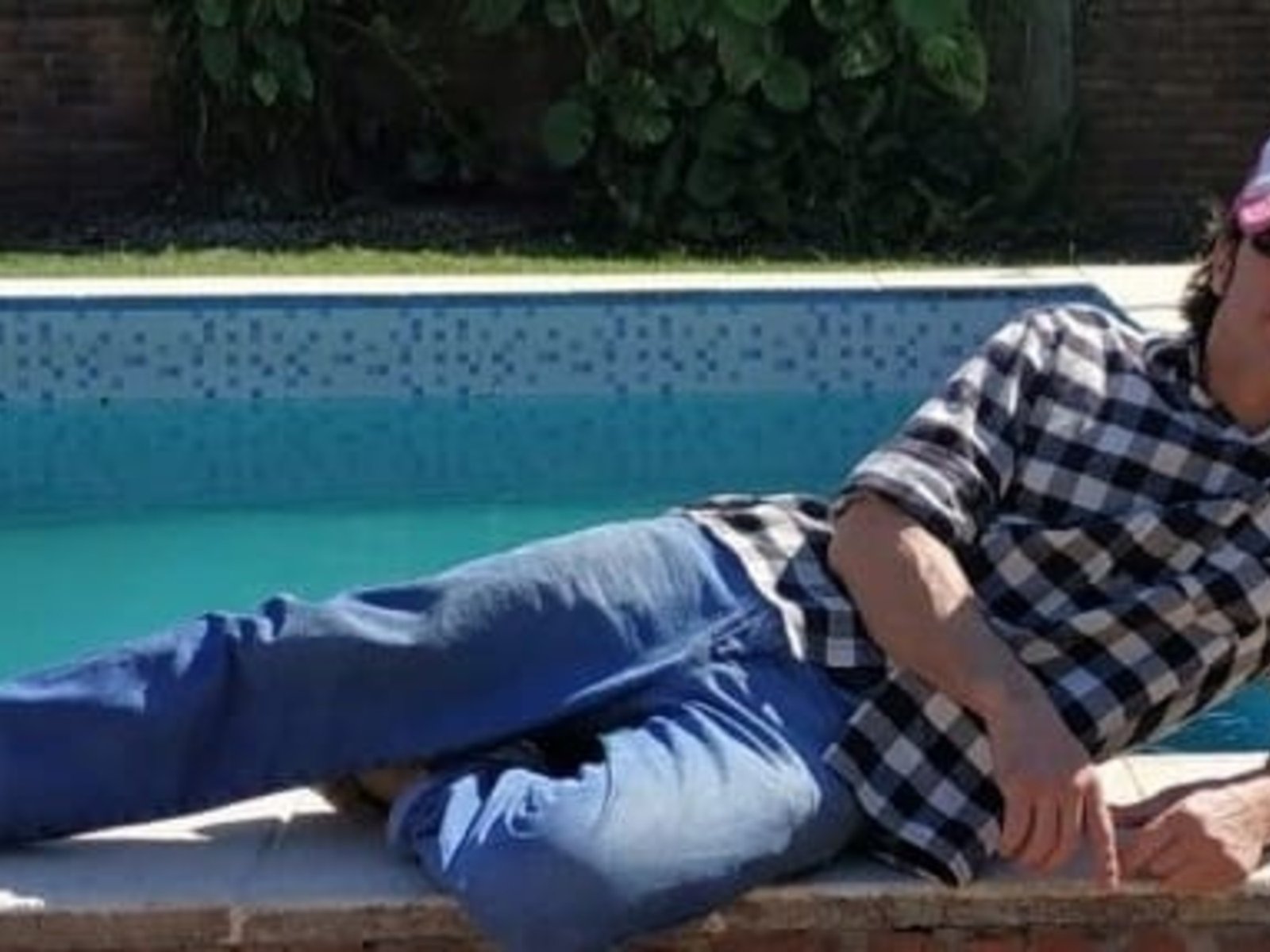 Atropellaron cuatro veces con un patrullero a un hombre que tenía un brote psicótico y murió