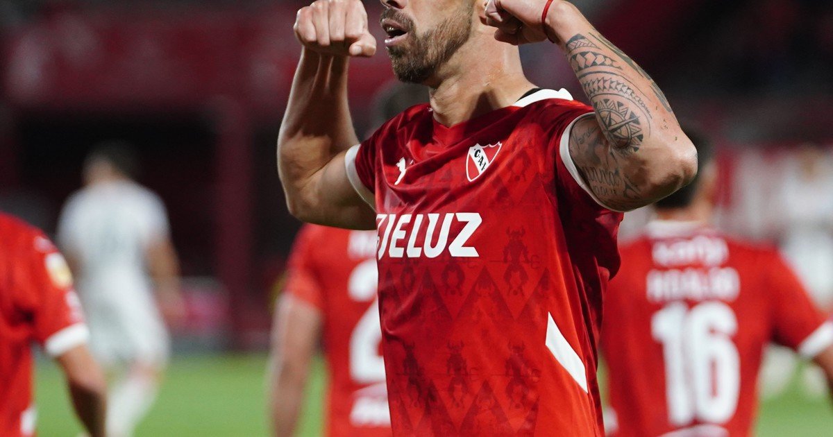 Ávalos tras la goleada del Rojo: “Obviamente que pasan cosas, pero son cosas que se pueden resolver en el vestuario” :: Olé