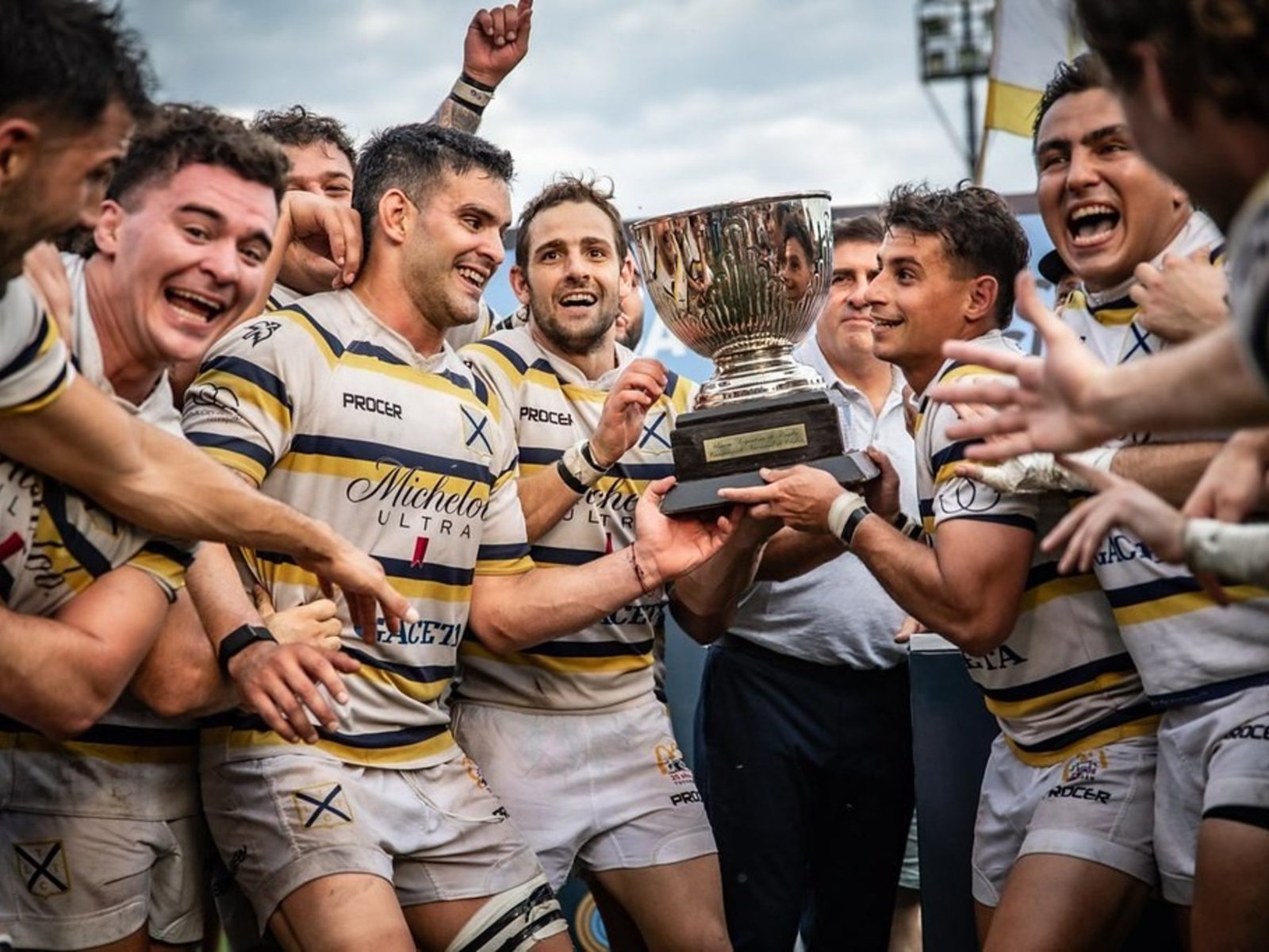 De la mano de un Nico Sánchez que prepara el adiós, Tucumán Lawn Tennis se consagró campeón del Nacional de Clubes por primera vez