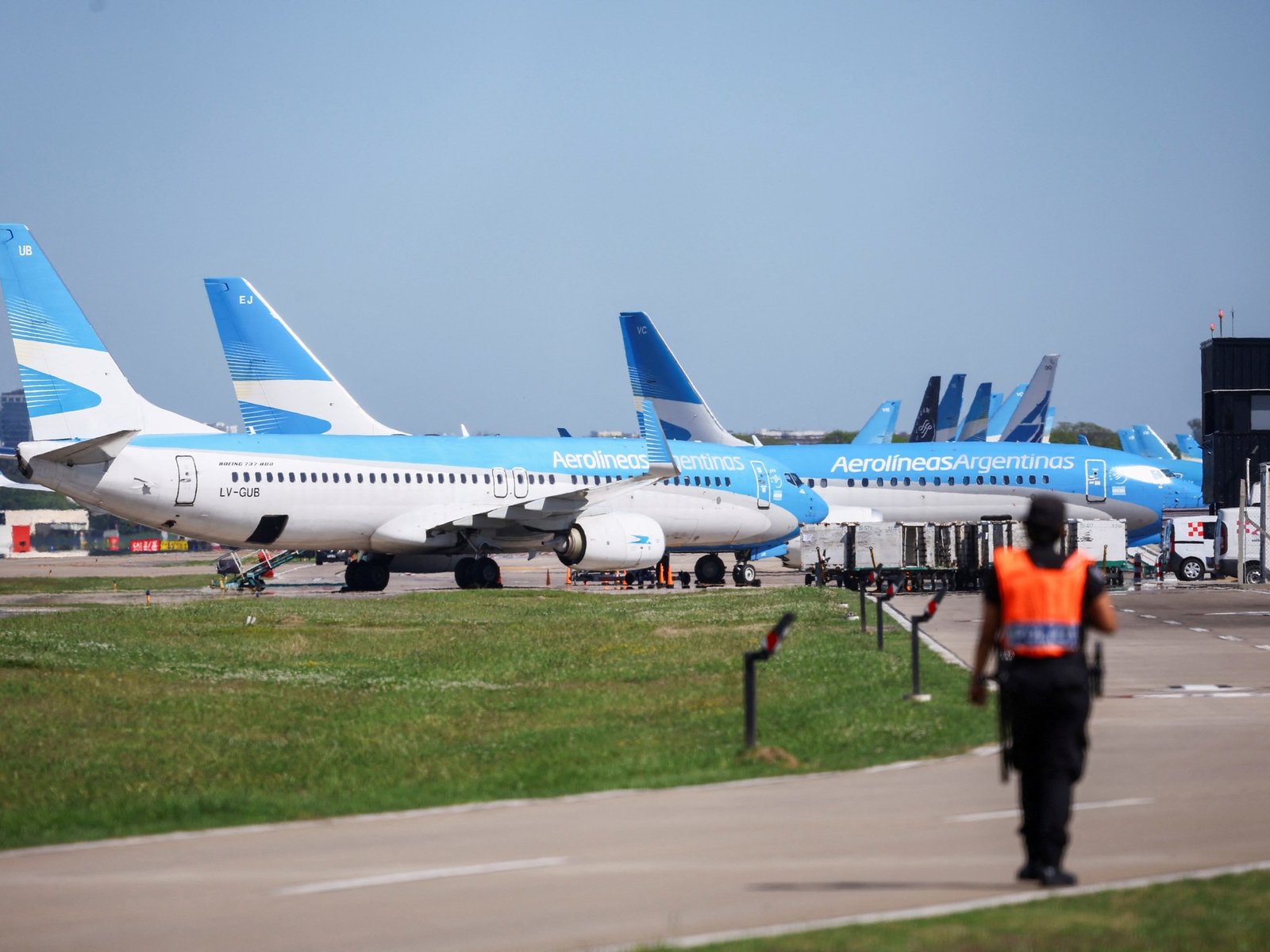 Demoras en vuelos internacionales de Aerolíneas Argentinas por otra medida de fuerza gremial