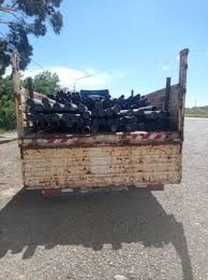 Detención de un camionero con un enorme cargamento de caños robados
