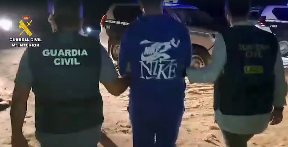 Detenidos dos tripulantes más de la narcolancha que mató a dos guardias civiles en Barbate | España