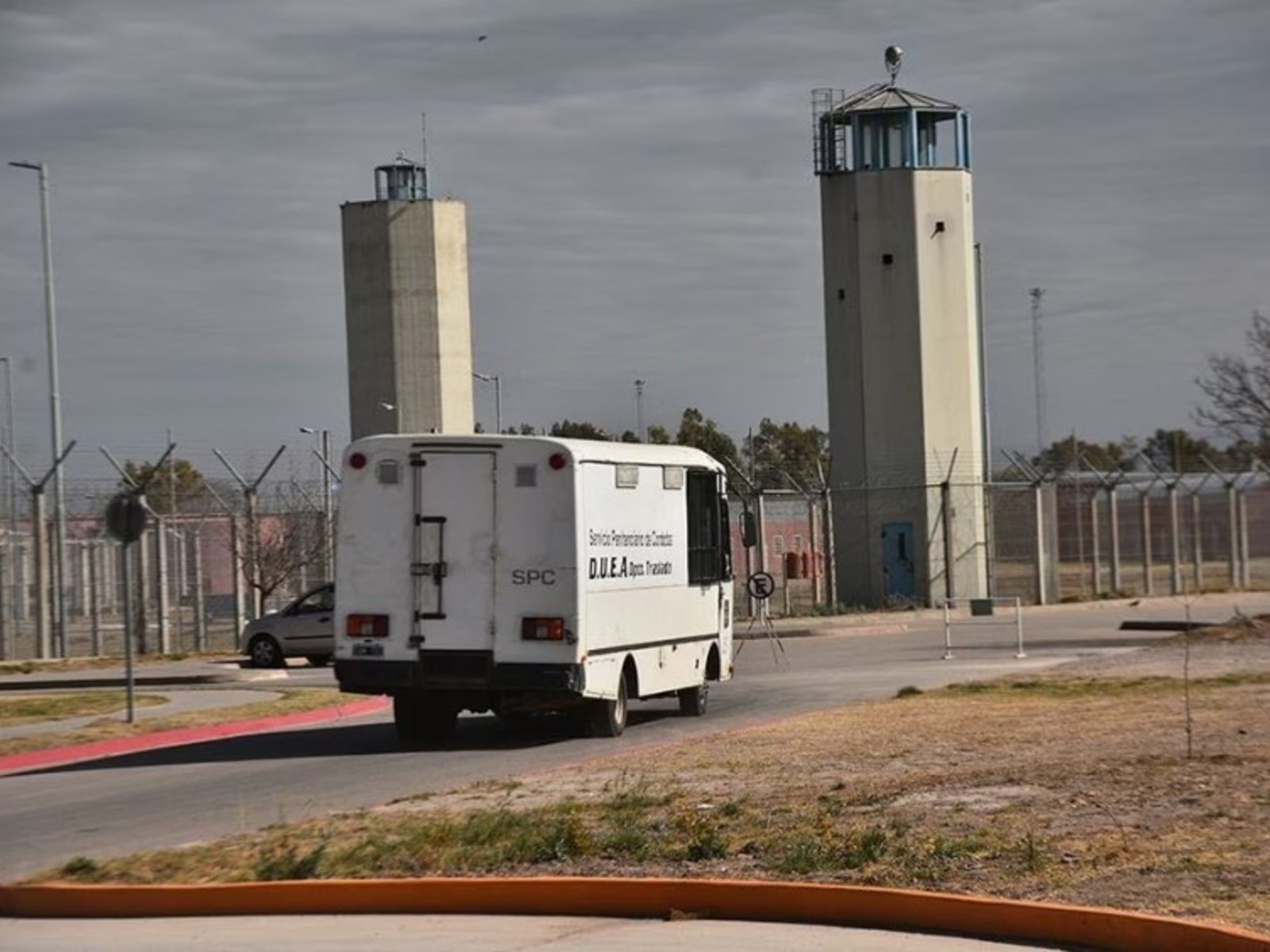 Dijo que se autopercibía mujer, lo cambiaron de pabellón y violó y embarazó a una detenida