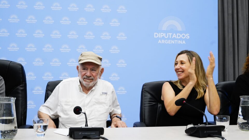 El Frente de Izquierda realizó una audiencia pública para solidarizarse con Norman Briski  | Tras los agravios que recibió por su postura sobre el conflicto en medio oriente