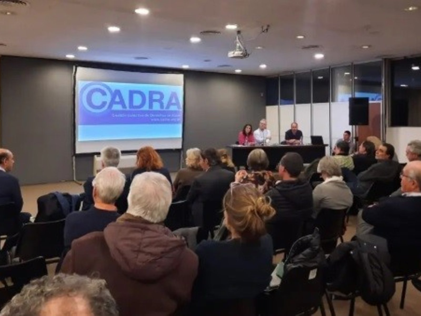 El Gobierno desreguló la protección de los derechos autor, que quedan a merced de la piratería