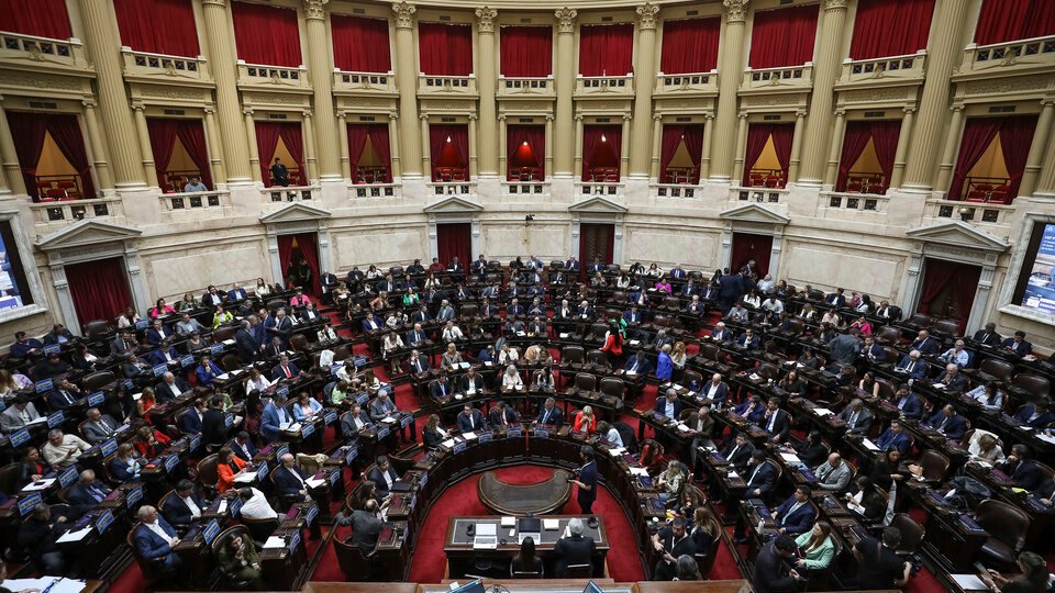 El Gobierno y sus aliados quieren aprobar Ficha Limpia 