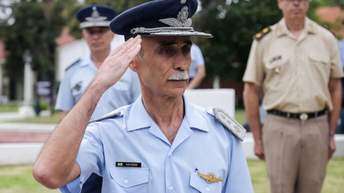 El brigadier Gustavo Javier Valverde será el nuevo jefe de la Fuerza Aérea
