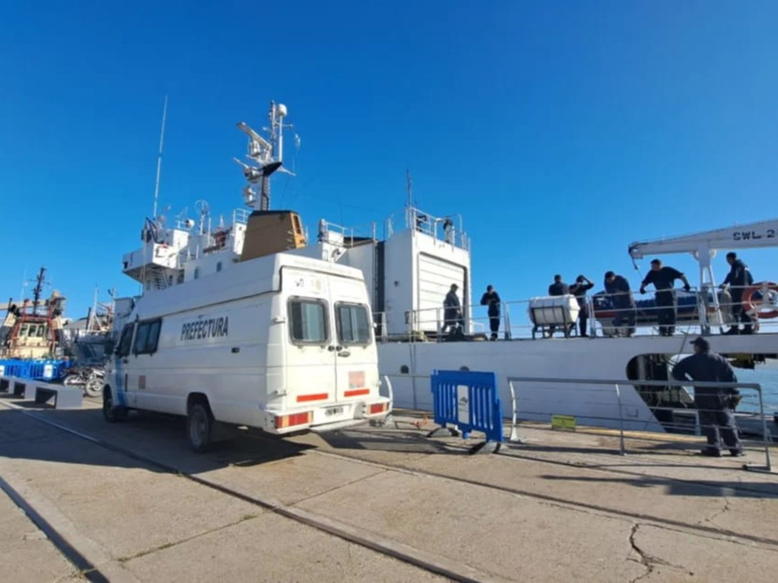 El hombre que murió en el barco de Prefectura entró solo al puerto y se quedó atrapado una semana en una bodega