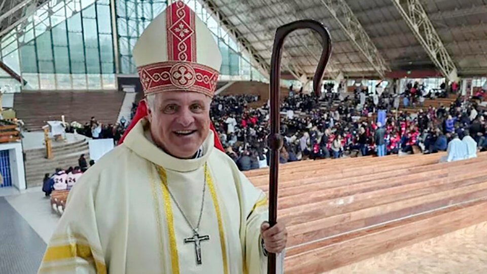 El presidente de la Conferencia Episcopal dijo que la Iglesia no debe estar “a los márgenes de la realidad” | El pedido del arzobispo Marcelo Colombo en una misa en Luján