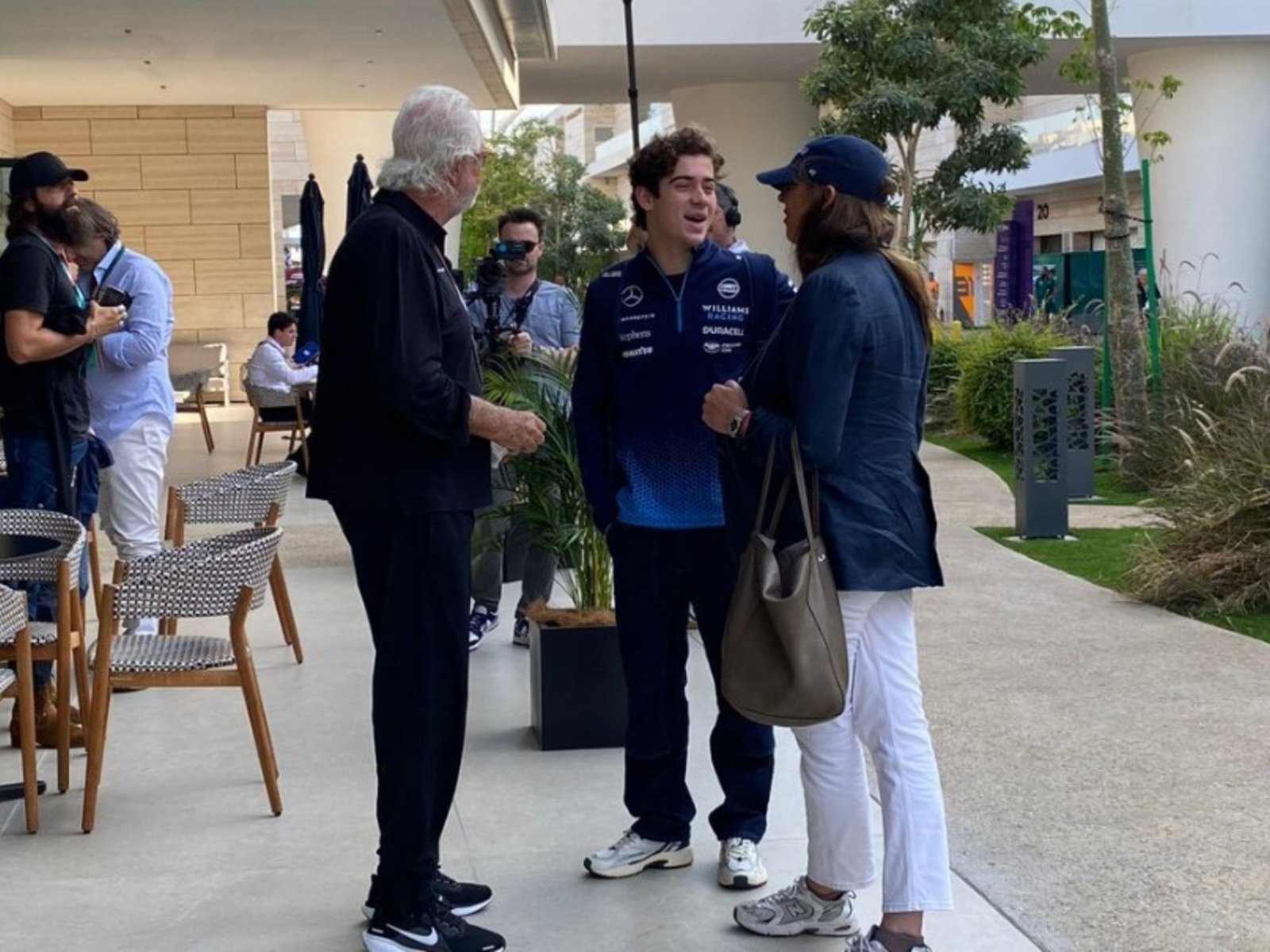 Franco Colapinto se mostró cerca de Flavio Briatore y se empieza a develar su futuro en la Fórmula 1: ¿tendrá lugar en Alpine?