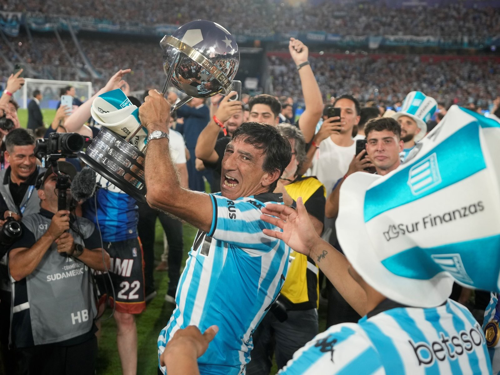 “Gustavo le llega a los jugadores por su pasión”