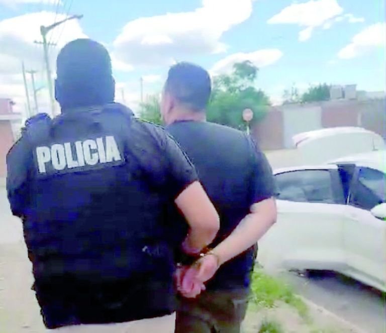 Hay un suboficial de la policía y su mujer vinculados a la banda narco desbaratada con el operativo “Doña Blanca”