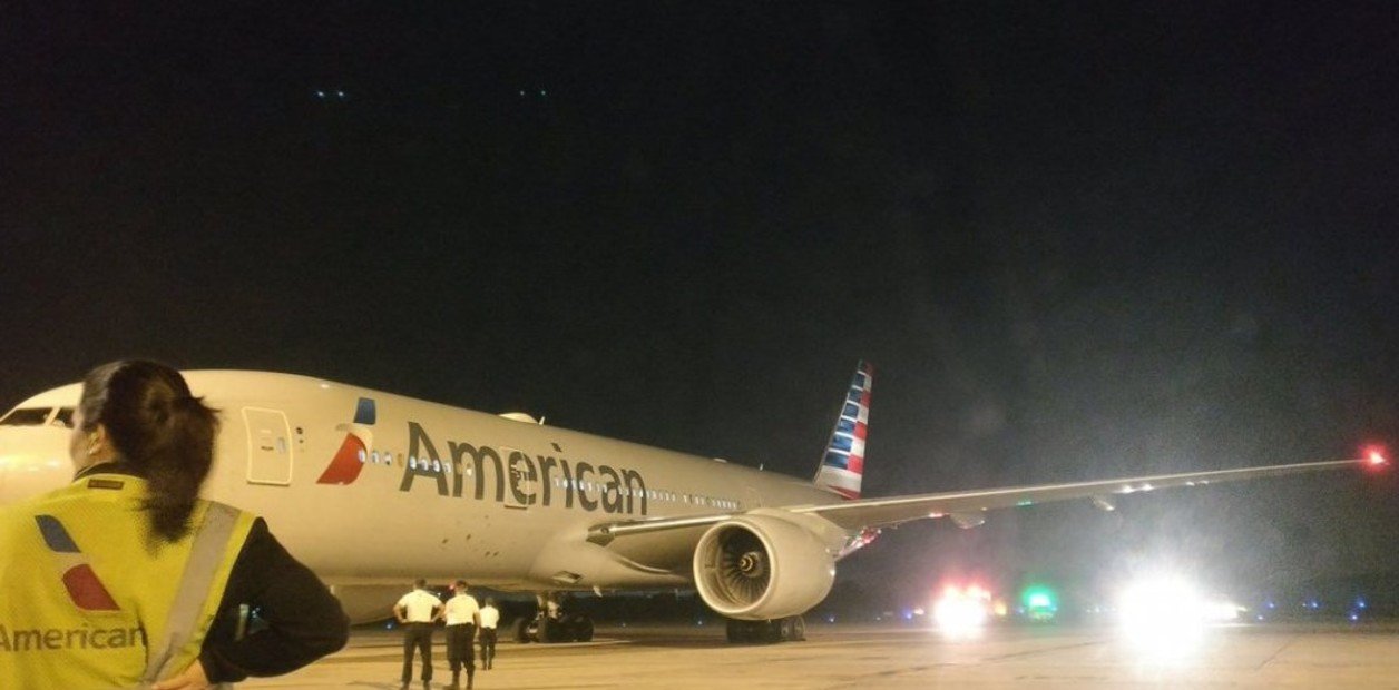 “Hay una persona en la bodega”, el relato de un pasajero del avión que tuvo que volver a Ezeiza en medio de un misterioso operativo de seguridad