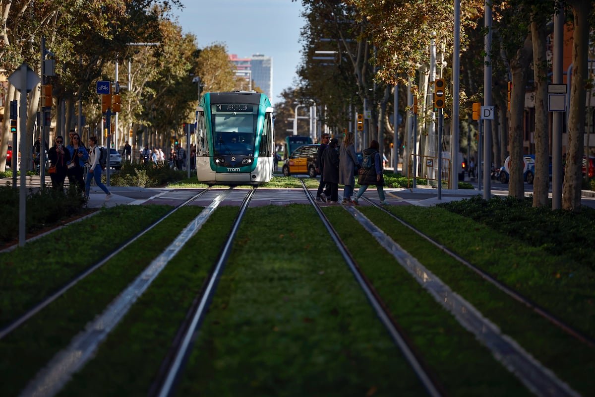 Inaugurado el tranvía hasta Verdaguer: “Me encanta. Cuando llegue a Francesc Macià será perfecto” | Noticias de Cataluña