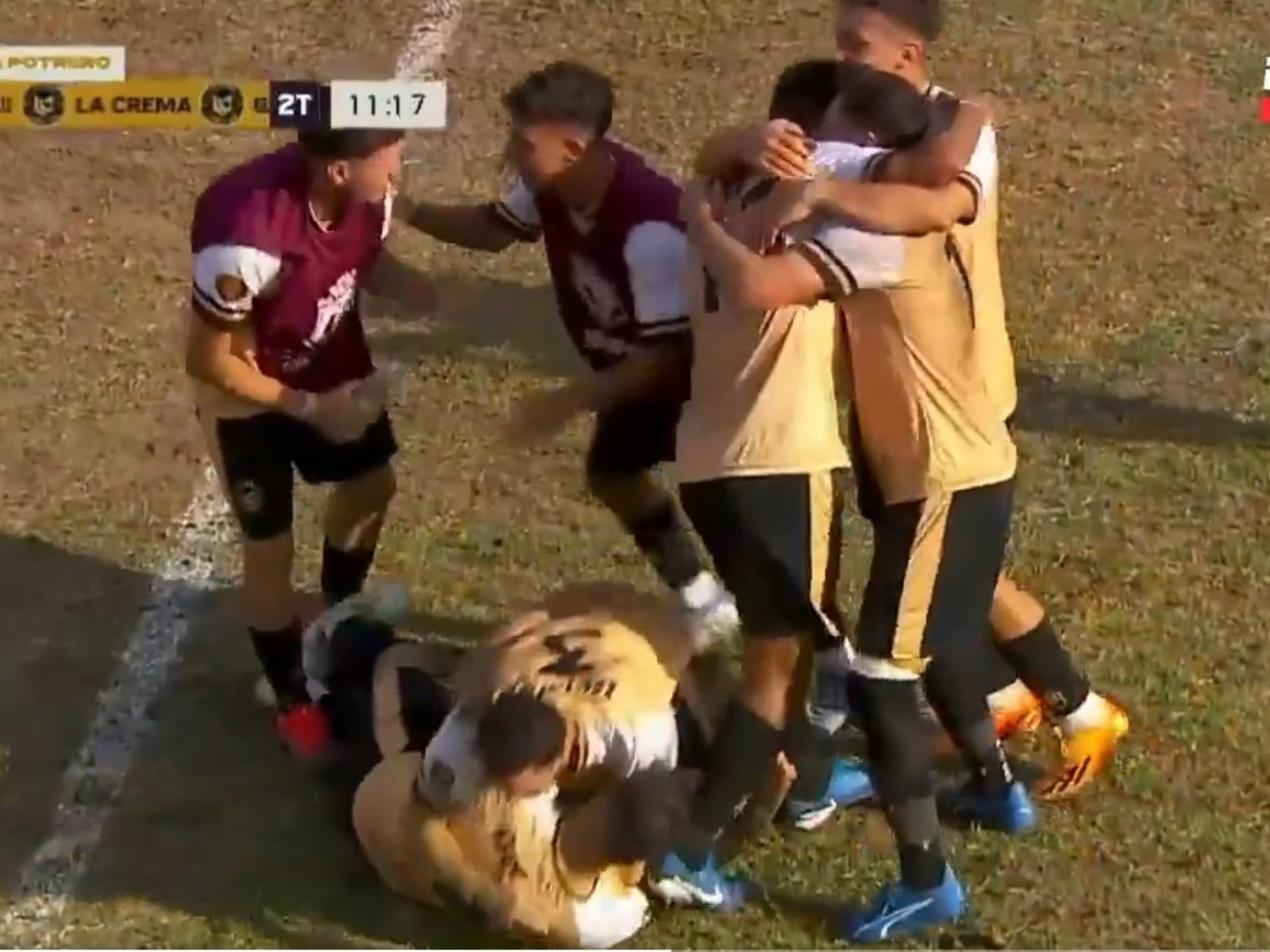 La Crema, con Mauro Zárate, es el primer campeón del torneo que organizó el Kun Agüero