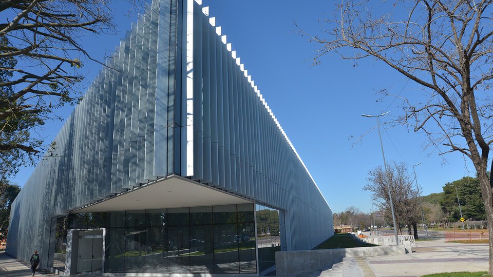 La UBA tiene que reclamar por carta documento para el mantenimiento de sus edificios | Exactas le exigió al Gobierno por el estado del Pabellón Cero+Infinito