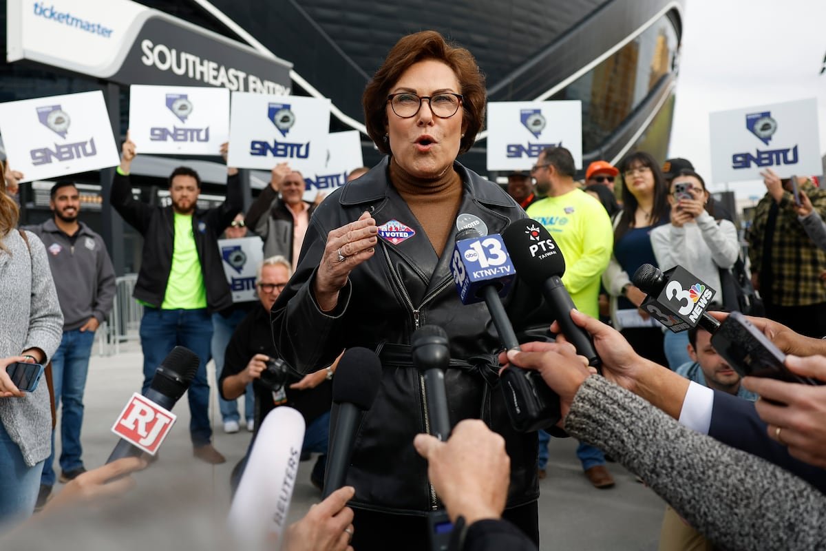 La reelección de senadores demócratas en cuatro Estados clave ratifica la debilidad de Harris frente a la marca Trump | Elecciones USA