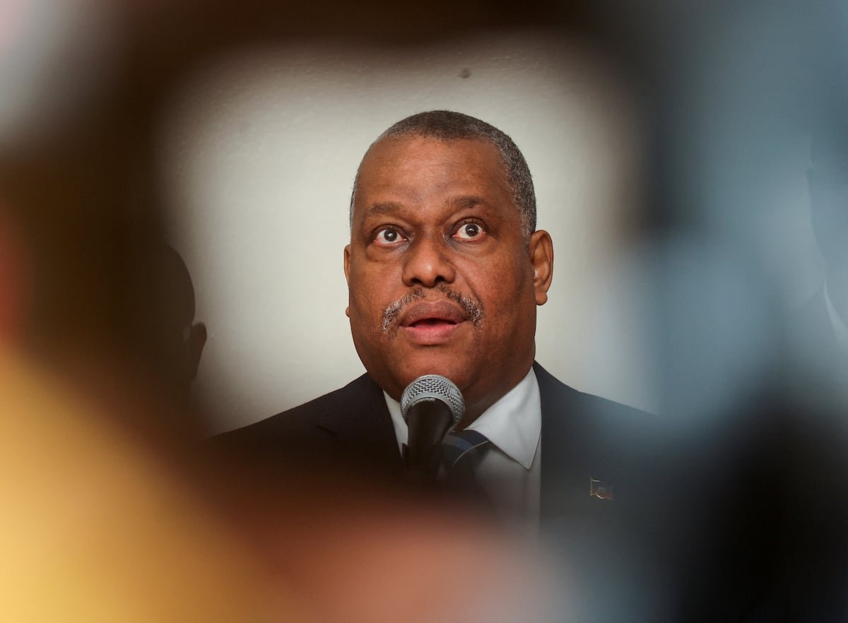 Las bandas armadas anuncian una “nueva batalla” en Haití tras la destitución del primer ministro | Internacional