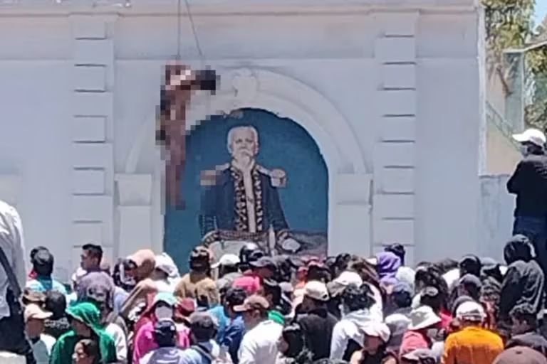 Lincharon y colgaron a un hombre en un poblado de Ecuador
