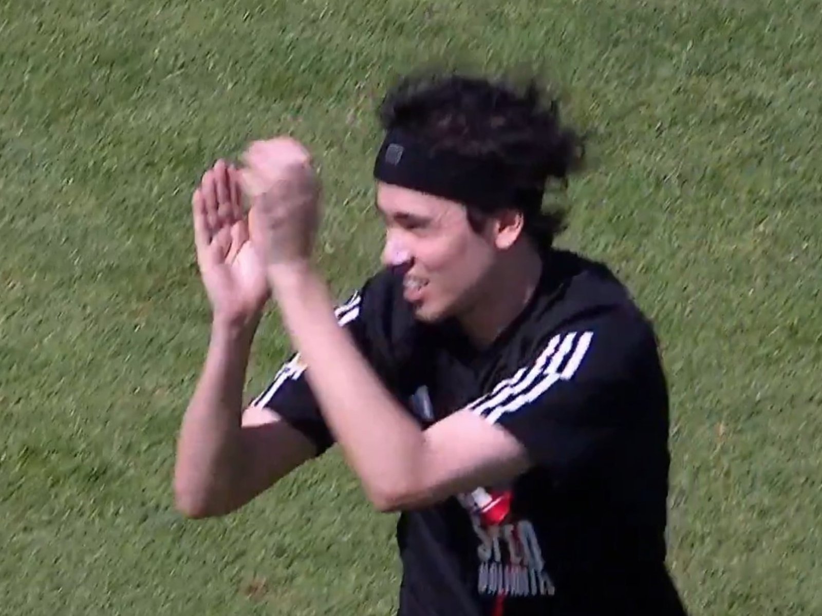 Los mejores memes del debut del streamer Spreen en el partido entre Riestra y Vélez: la insólita comparación con Messi y el desopilante mapa de calor