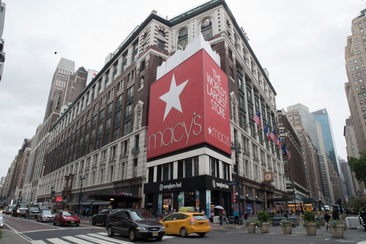Macy’s descubre que un solo empleado ocultó 140 millones de dólares en gastos | Empresas