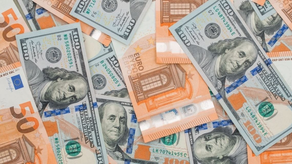 Mercado negro de divisas hoy miércoles, EN VIVO: a cuánto cotiza el dólar, euro y real blue