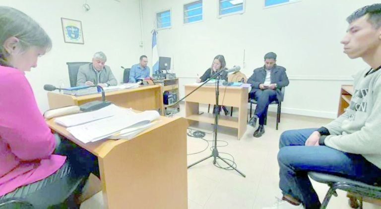 Micaela Ortellado y su hermano Mauricio, en el banquillo por el juicio popular por el homicidio de Juan Lafeullade