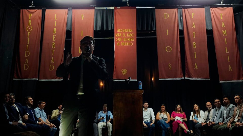 Nenazos que no saben a lo que juegan: la banda del Gordo Dan quiere ser “el brazo armado” de Javier Milei | Así fue la presentación de “Las Fuerzas del Cielo”