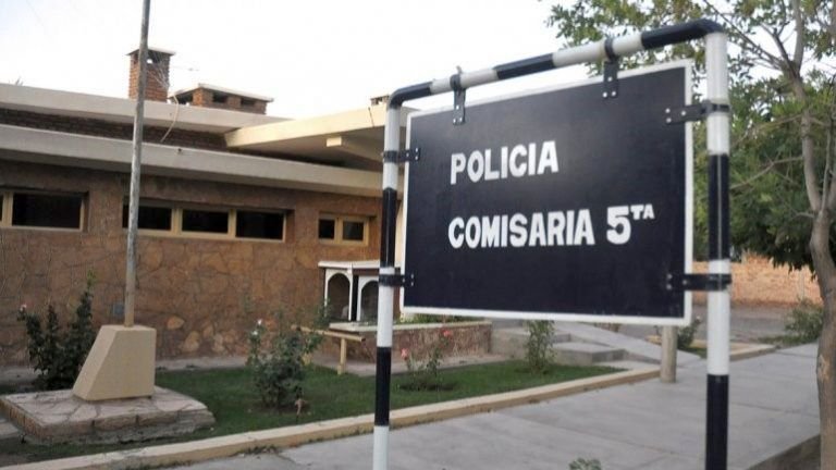 Neuquén: presos tomaron como rehén a un celador de una comisaría