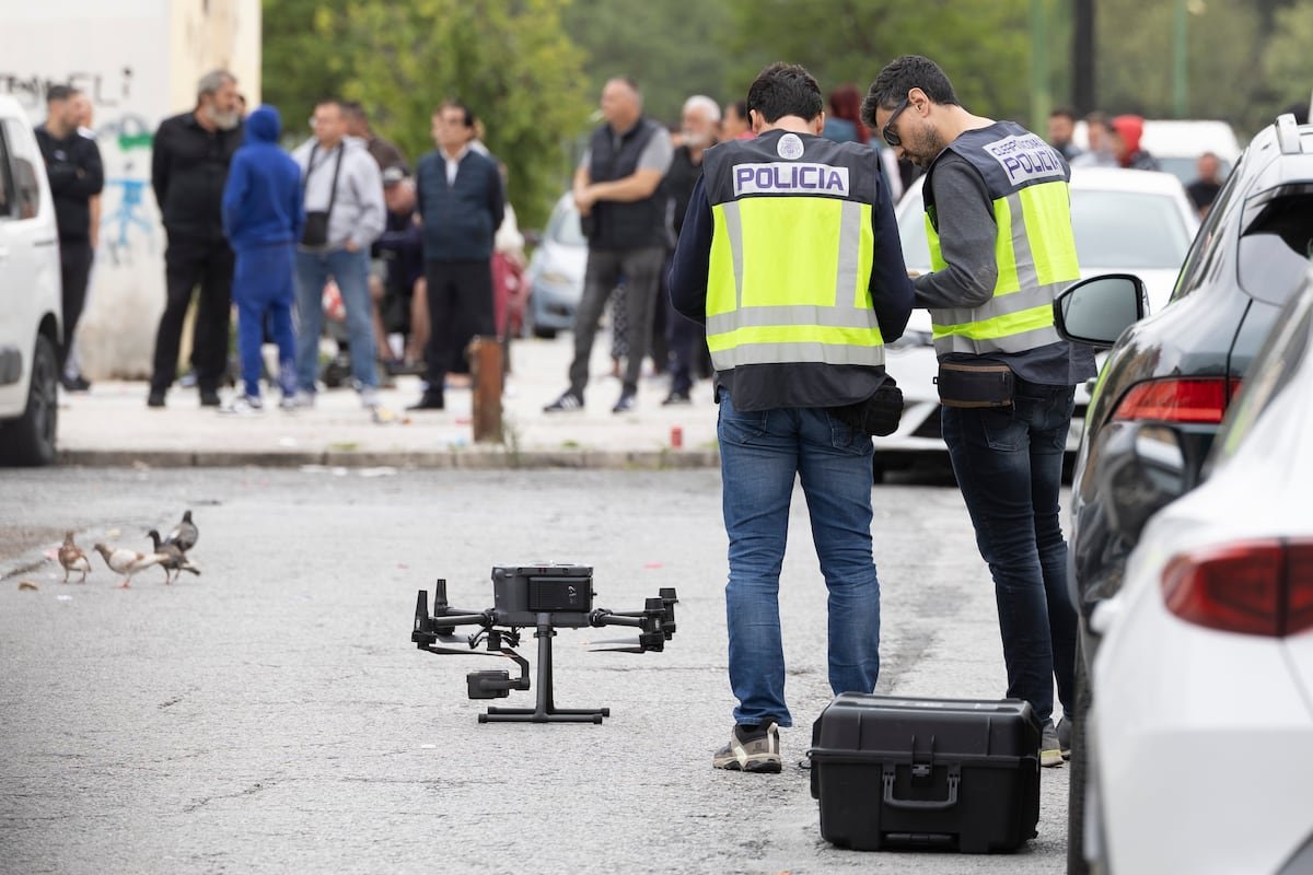 Nueva redada en las Tres Mil viviendas días después del tercer tiroteo en mes y medio | España